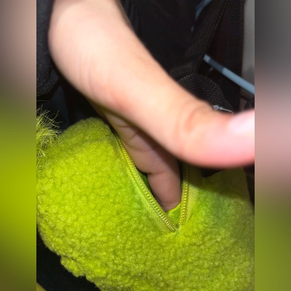 The Grinch Green Backpack - Picture 6 of 7